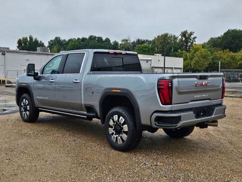 New 2026 GMC Sierra 3500 Denali w/ Denali Reserve Package image 3