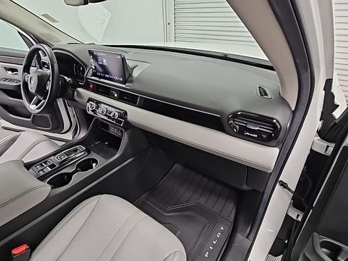 Used 2025 Honda Pilot EX-L image 38