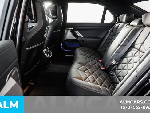 Used 2026 BMW 740i w/ Premium Package RWD image 17