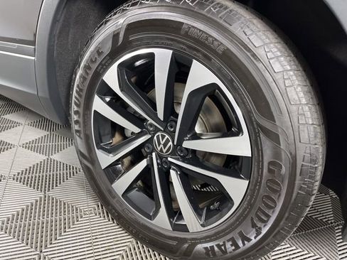Used 2024 Volkswagen Tiguan S FWD image 6