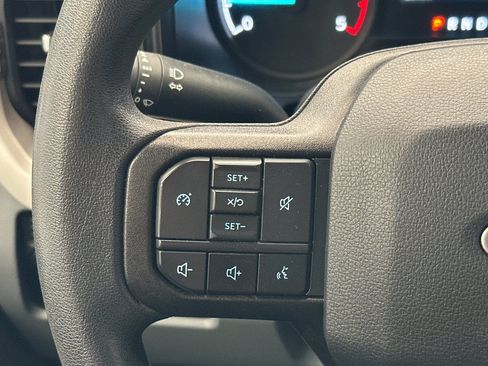 Used 2023 Ford F250 XLT AWD/4WD image 24