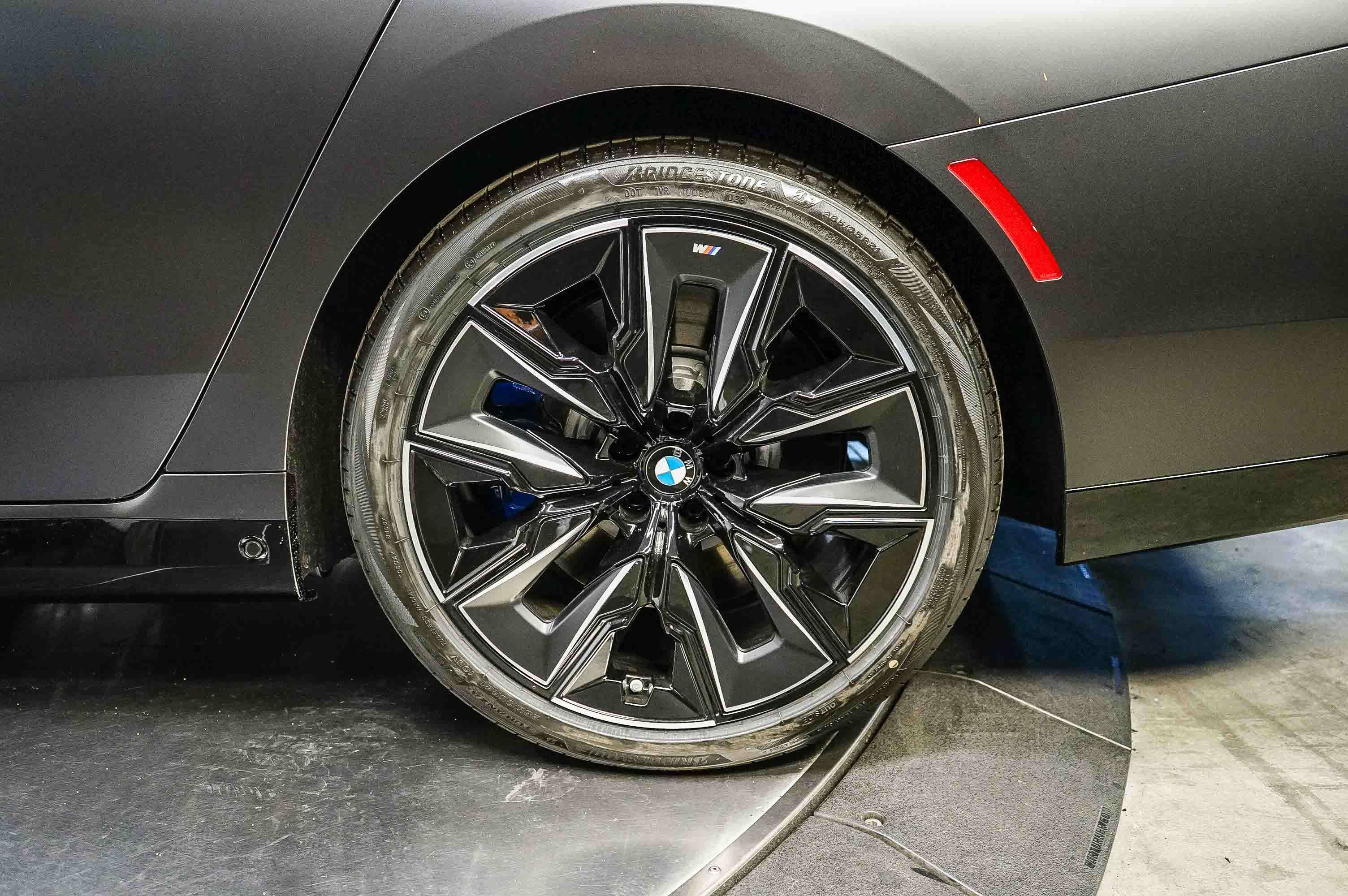 New 2026 BMW 760i xDrive w/ Executive Package AWD/4WD image 8