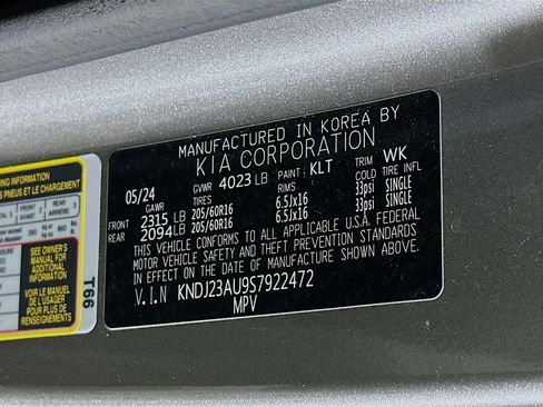 Used 2025 Kia Soul LX w/ LX Technology Package image 12