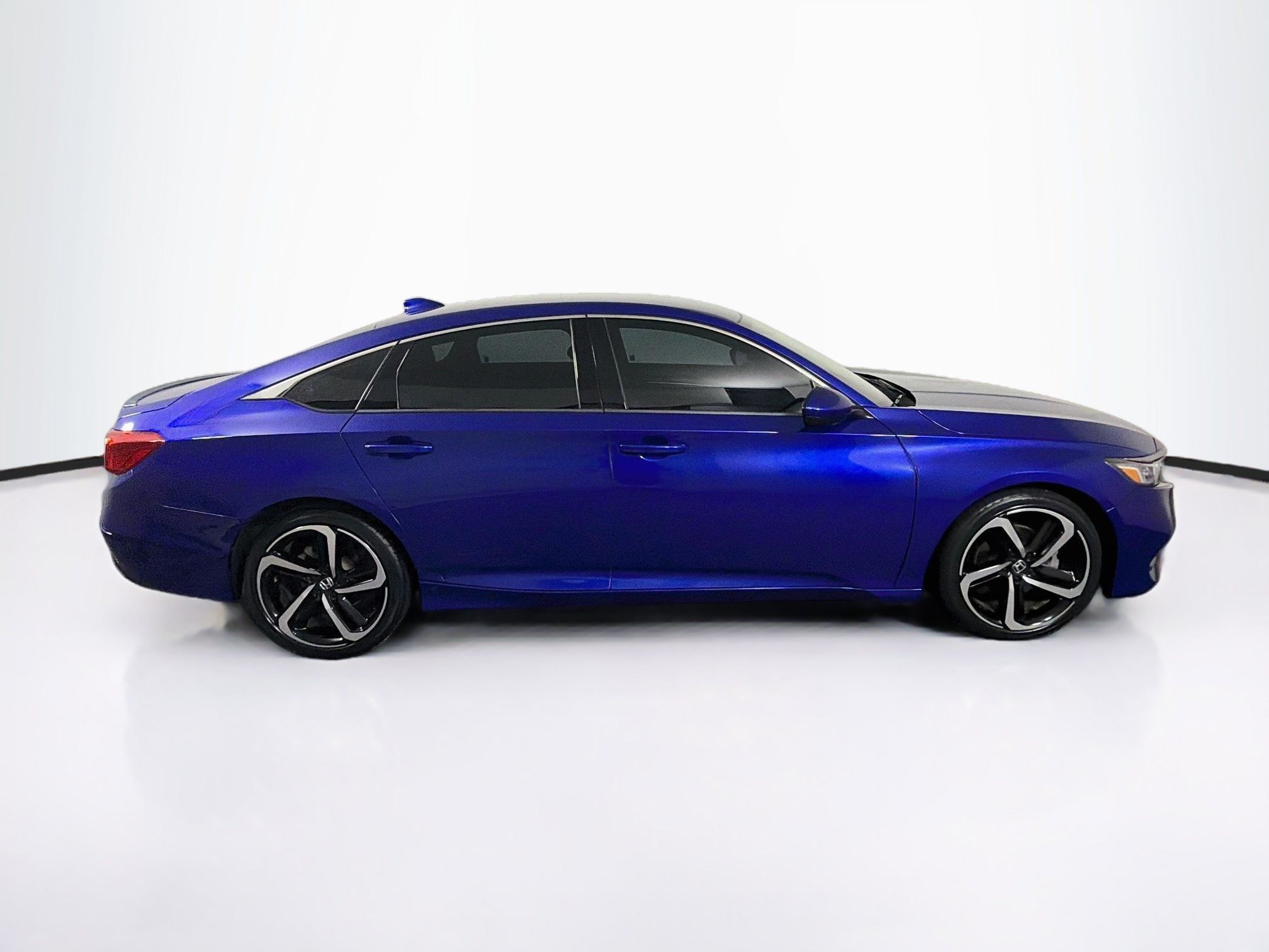 Used 2019 Honda Accord Sport image 10