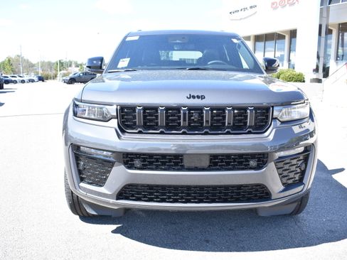 New 2026 Jeep Grand Cherokee Limited Reserve image 4