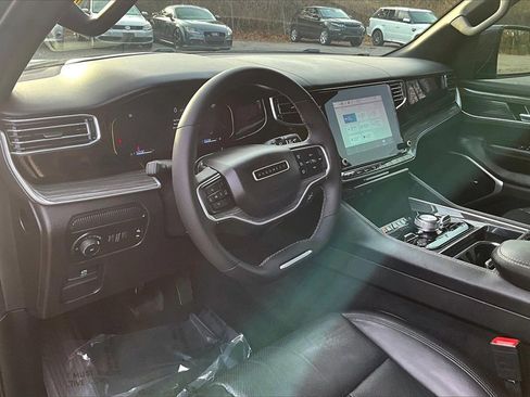 Used 2022 Jeep Wagoneer Series III w/ Convenience Group I image 15