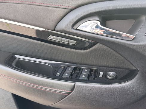 Used 2015 Chevrolet SS RWD image 26