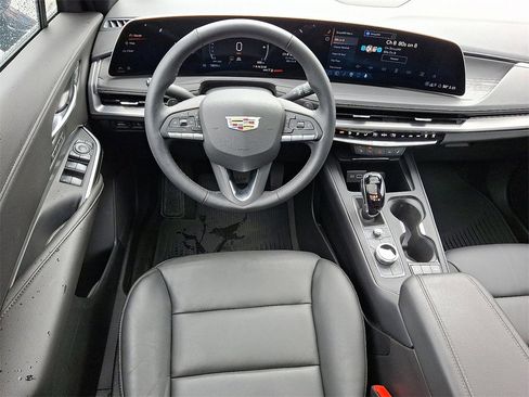 Used 2025 Cadillac XT4 Premium Luxury w/ Cold Weather Package image 12