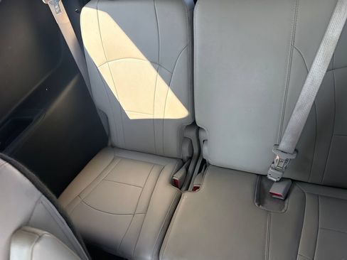 Used 2020 Buick Enclave Essence w/ Sound and Sites Package FWD image 29