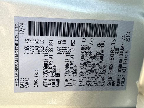 Used 2025 Nissan Rogue SV image 35