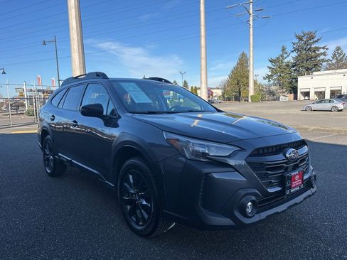 Used 2024 Subaru Outback Onyx Edition image 3