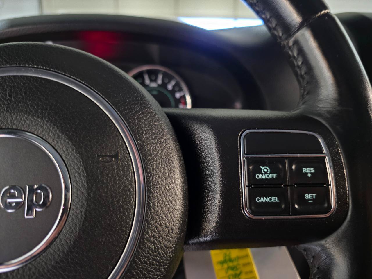 Used 2013 Jeep Wrangler Sport w/ Connectivity Group AWD/4WD image 27