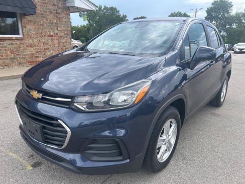 Used 2019 Chevrolet Trax LS w/ Tint and Cruise Package FWD image 1