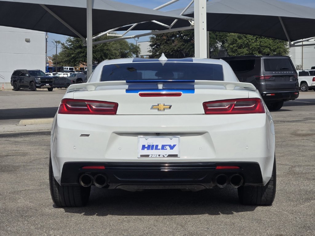 Used 2016 Chevrolet Camaro SS RWD image 6