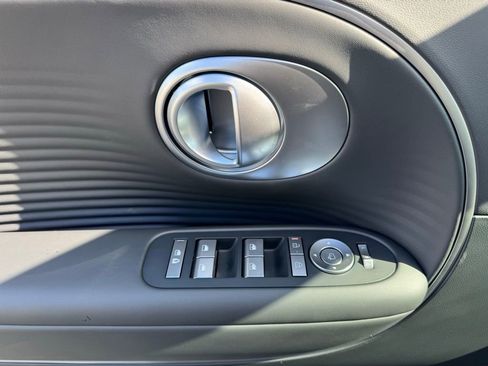 New 2026 Hyundai Ioniq 9 SEL image 16