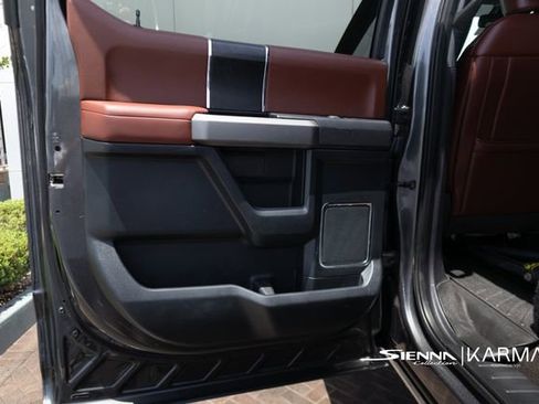 Used 2018 Ford F250 Platinum w/ Platinum Ultimate Package image 20