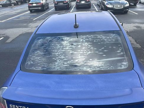 Used 2012 Nissan Sentra 2.0 SR w/ Special Edition Pkg image 29