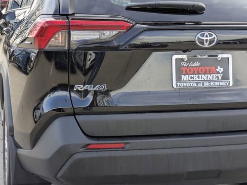 Used 2024 Toyota RAV4 XLE Premium image 9