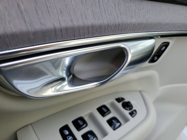 New 2026 Volvo XC90 T8 Ultra w/ Protection Package Premier AWD/4WD image 23