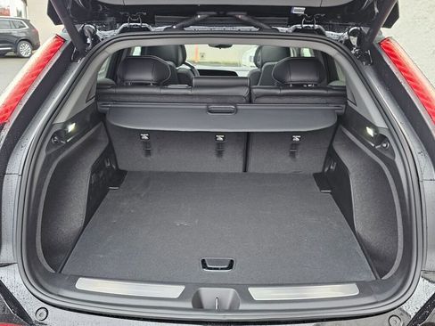 New 2026 Cadillac Optiq Luxury 2 image 7