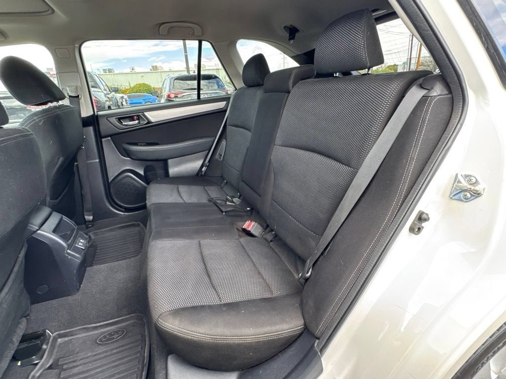 Used 2019 Subaru Outback 2.5i Premium AWD/4WD image 14