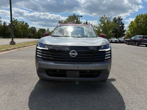 New 2025 Nissan Kicks SV w/ SV Premium Package image 3