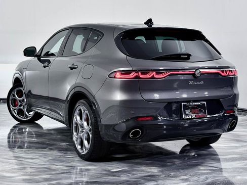 Used 2024 Alfa Romeo Tonale Veloce AWD/4WD image 11