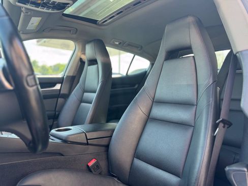 Used 2015 Porsche Panamera S RWD image 16