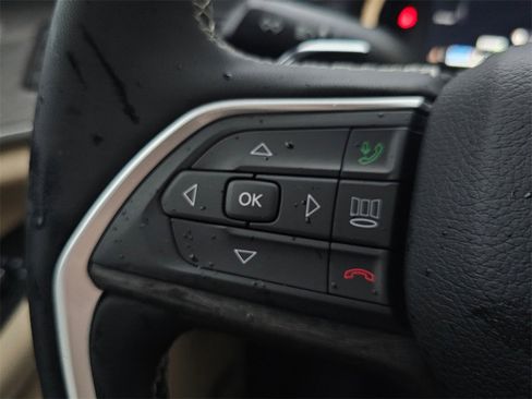 Used 2024 Jeep Grand Cherokee Limited 4xe image 30