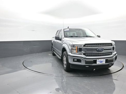 Used 2020 Ford F150 XLT w/ Equipment Group 302A Luxury image 2