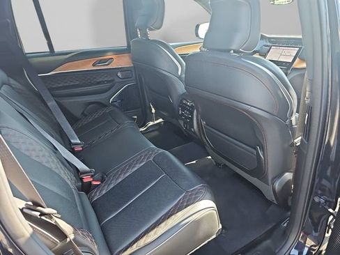 Used 2024 Jeep Grand Cherokee Summit AWD/4WD image 34