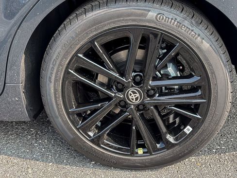 New 2025 Toyota Camry SE image 27