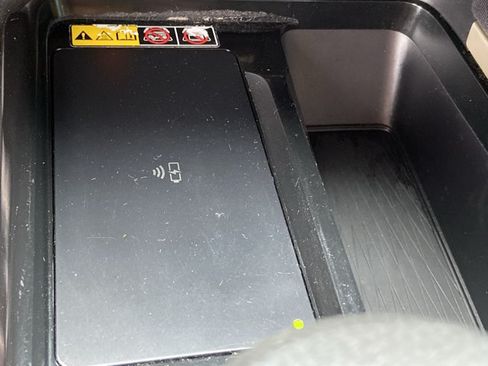 Used 2025 Toyota Camry LE FWD image 41