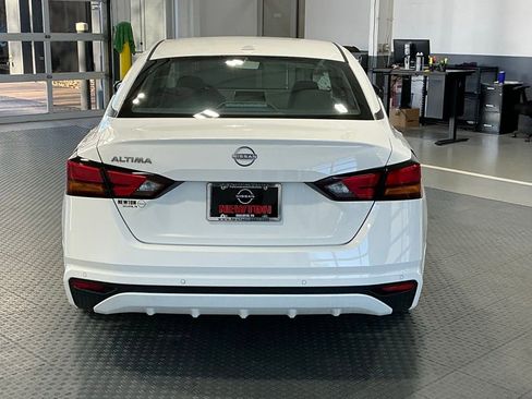Used 2025 Nissan Altima 2.5 S image 35
