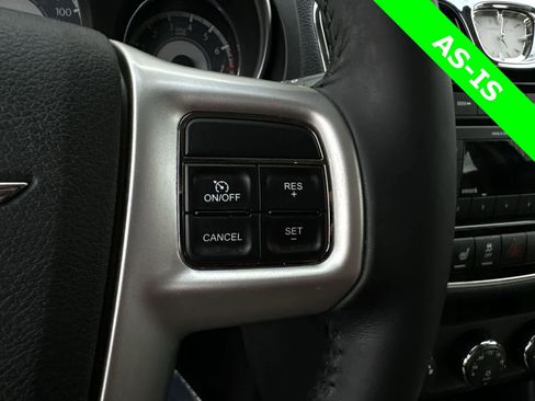 Used 2013 Chrysler 200 Limited FWD image 25