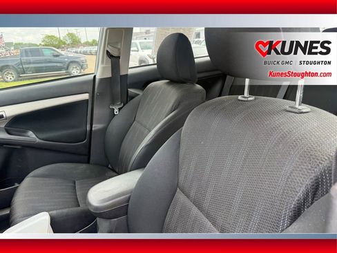 Used 2013 Toyota Matrix L FWD image 20