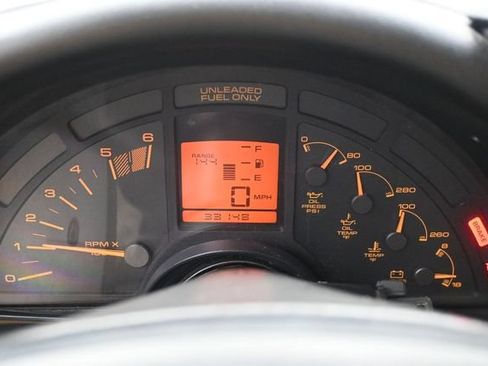 Used 1990 Chevrolet Corvette Convertible RWD image 9