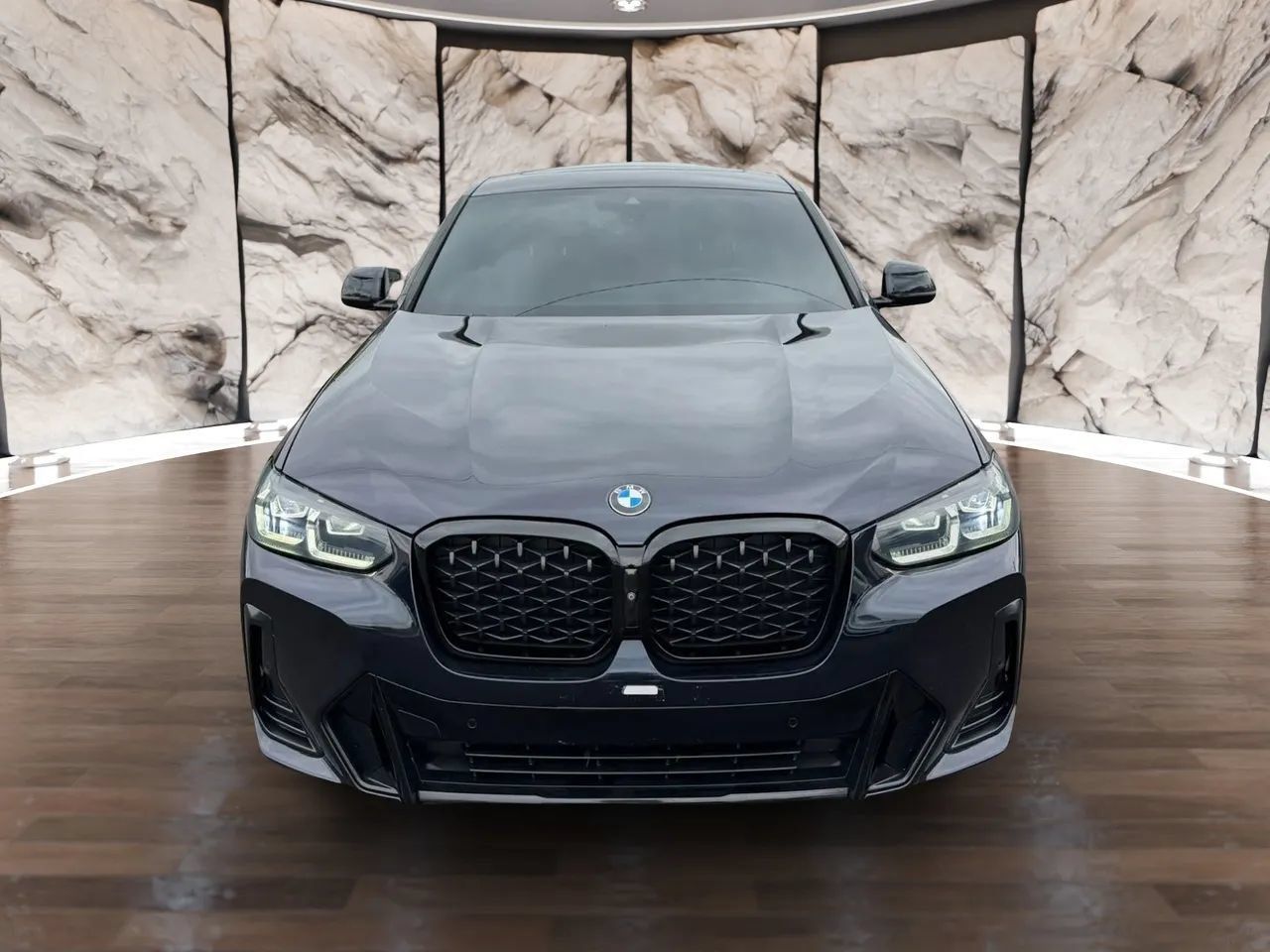 Used 2022 BMW X4 xDrive30i w/ M Sport Package AWD/4WD image 3
