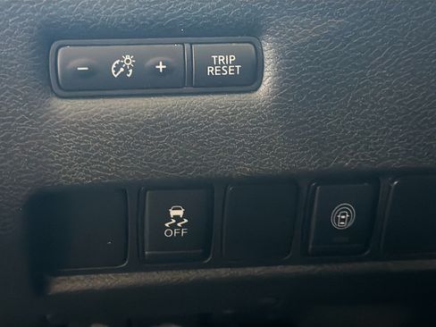 Used 2020 Nissan Murano S w/ Technology Package AWD/4WD image 17