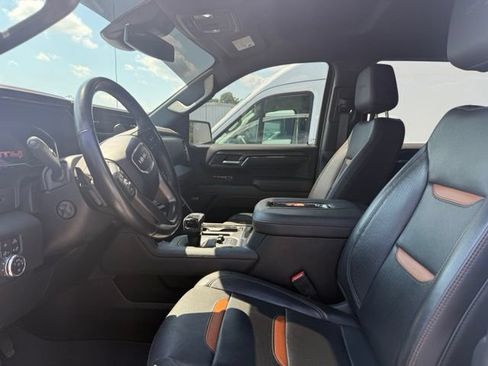 Used 2022 GMC Sierra 1500 AT4 w/ AT4 Preferred Package AWD/4WD image 6