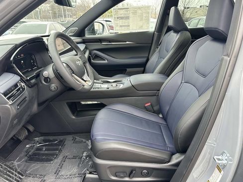 New 2026 INFINITI QX60 Sport w/ Dark Cargo Package image 10