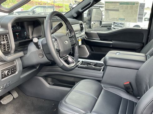 New 2026 Ford F450 Platinum w/ FX4 Off-Road Package image 7