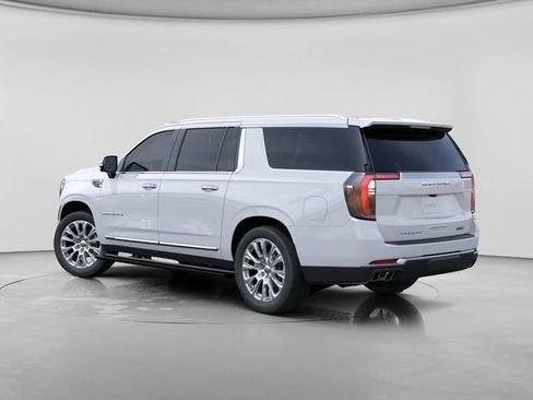 New 2026 GMC Yukon XL Denali w/ Sun & Power Step Package AWD/4WD image 3