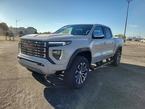 New 2026 GMC Canyon Denali image 2