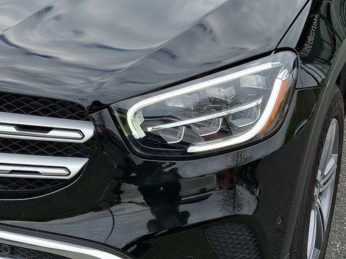 Used 2022 Mercedes-Benz GLC 300 4MATIC image 8
