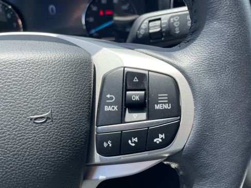 Used 2023 Ford Explorer XLT w/ Equipment Group 202A AWD/4WD image 14