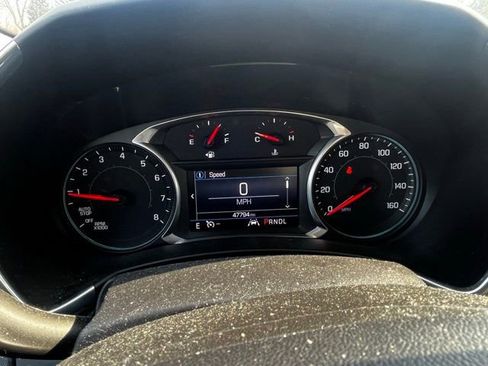 Used 2021 Chevrolet Equinox LT image 12