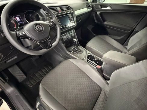 Used 2021 Volkswagen Tiguan S image 18