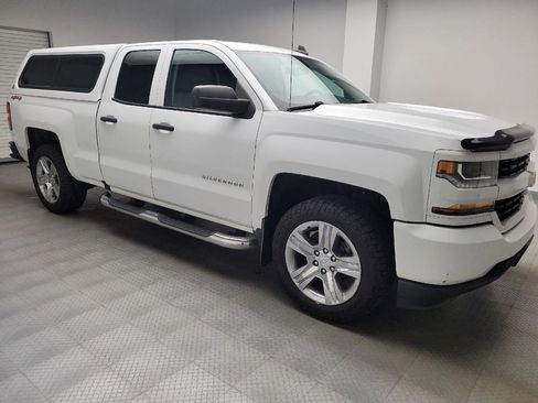 Used 2016 Chevrolet Silverado 1500 Custom w/ Custom Convenience Package AWD/4WD image 11