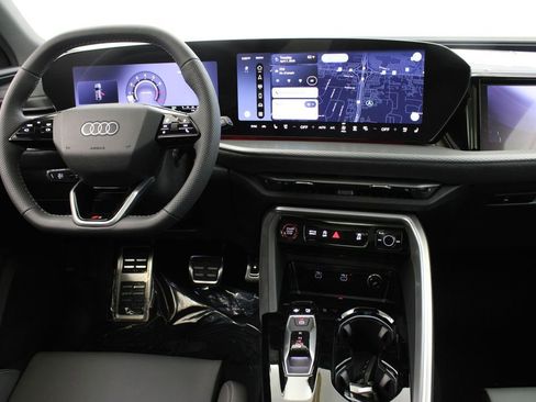New 2026 Audi SQ5 Premium Plus image 9